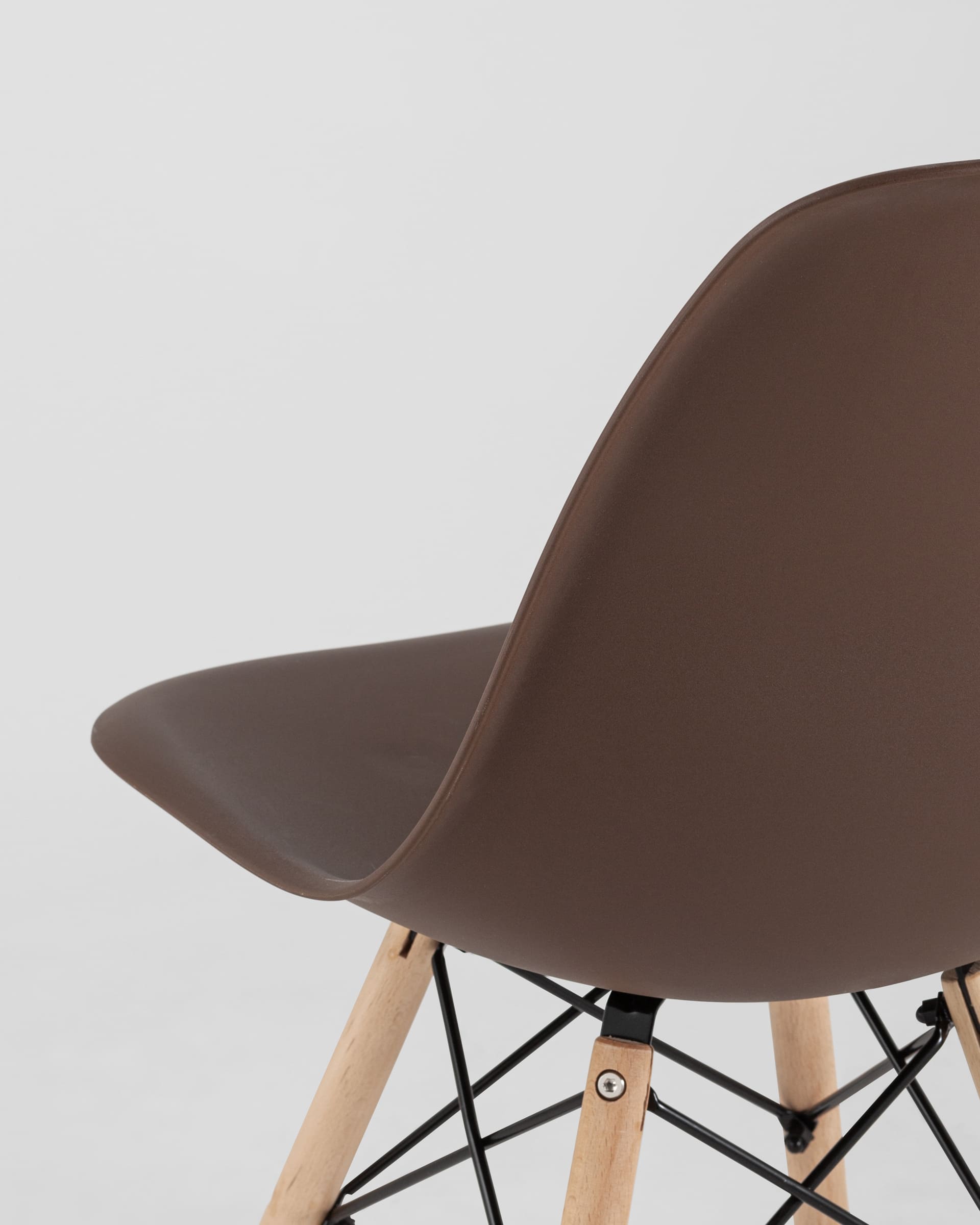 Комплект стульев Eames Style DSW коричневый x4 шт