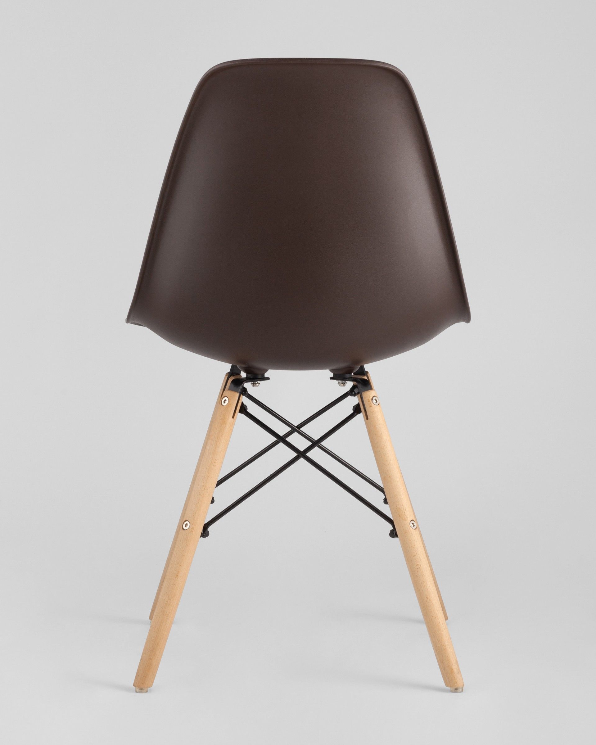 Стул Eames DSW коричневый